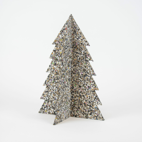 Large beach clean tree by Liga